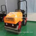 1.5ton Hydraulic Pump Mini Vibrating Road Roller Machine (FYL-900)